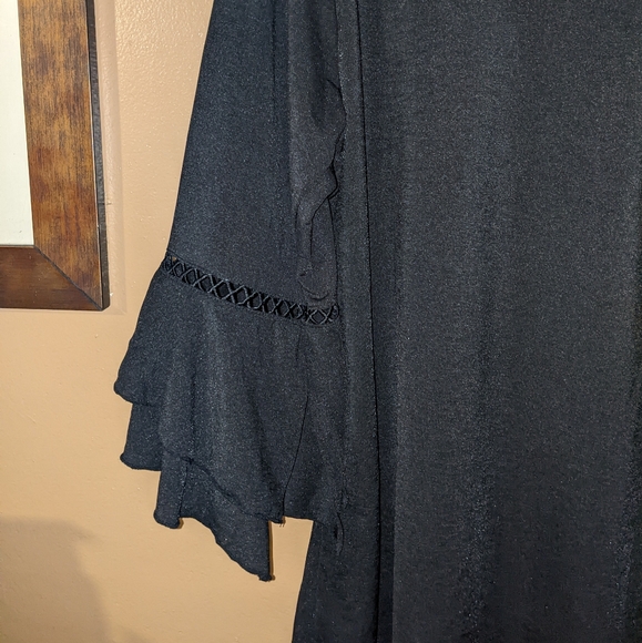 Flowy Long Black Blouse with wispy sleeves women's Large/XL - Picture 5 of 11